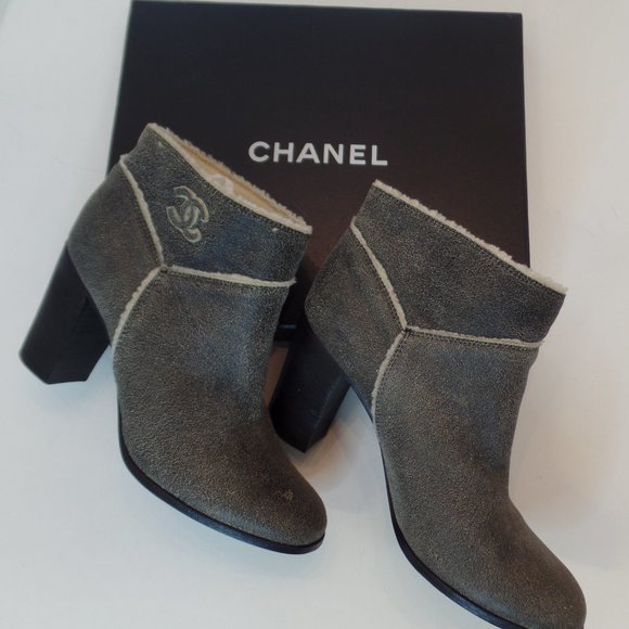 Classy Chanel Ankle Leather Booties/Shooties Shearling Lined Made in Italy 39.5 - Picture 1 of 15